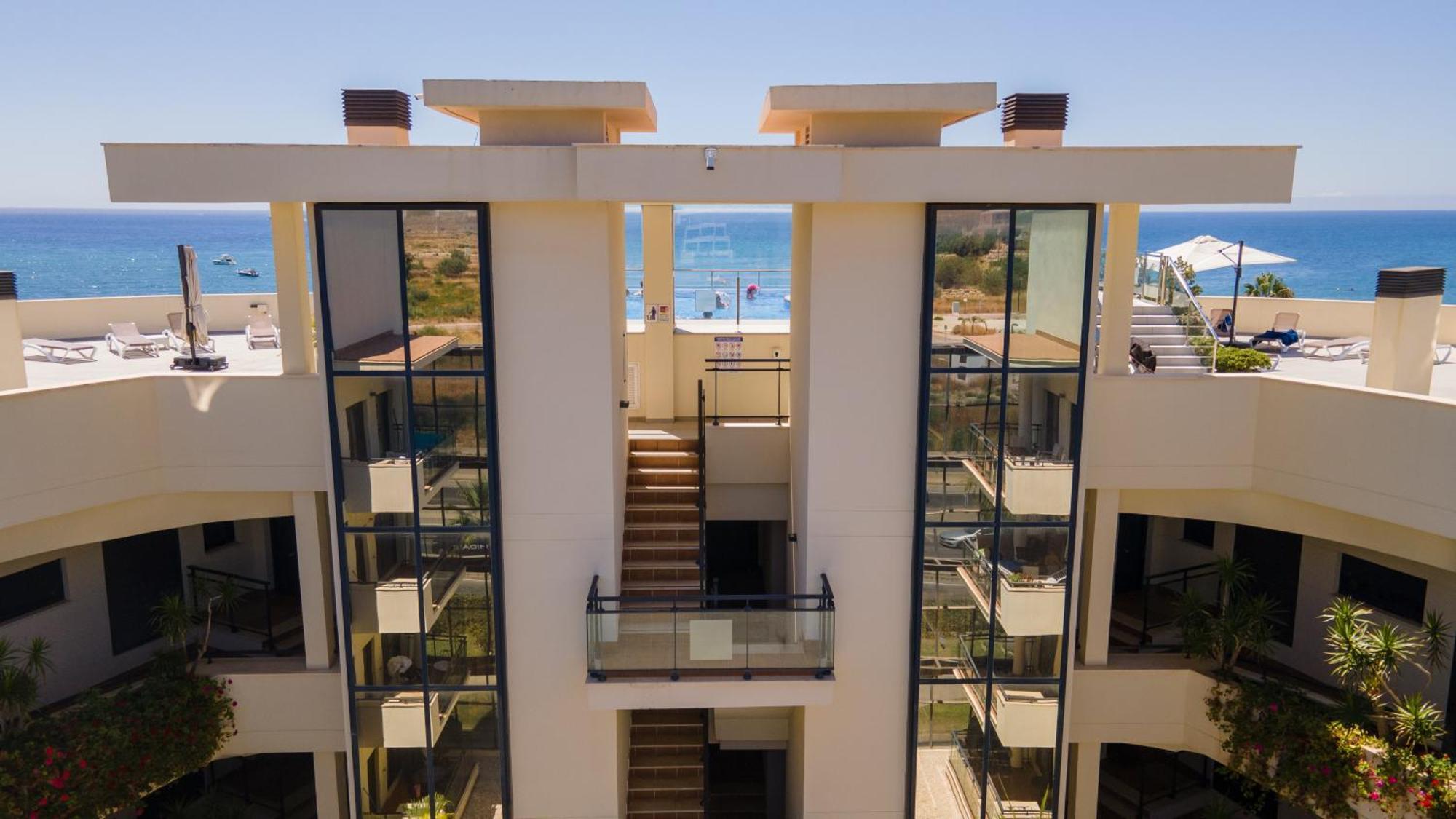 Hello Cosmo Apartment Estepona Exterior photo