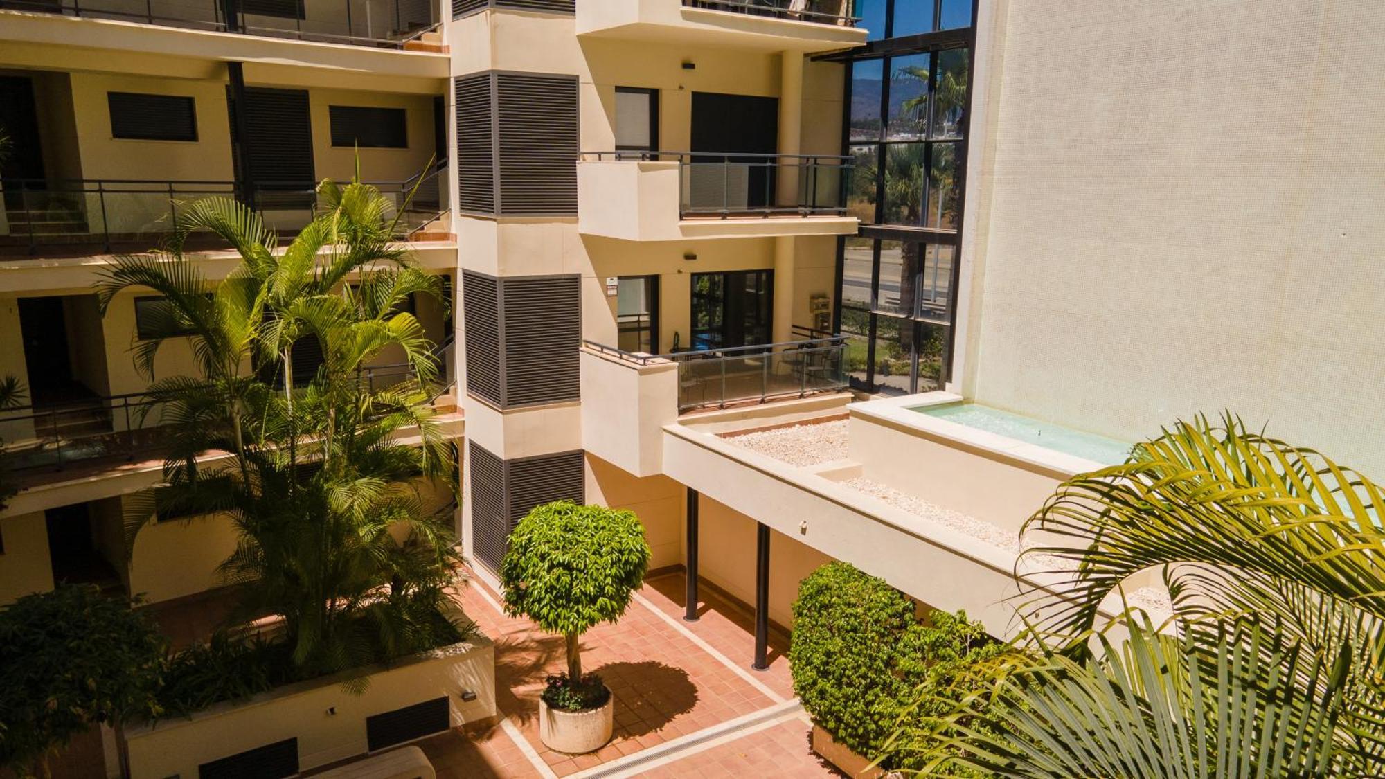 Hello Cosmo Apartment Estepona Exterior photo
