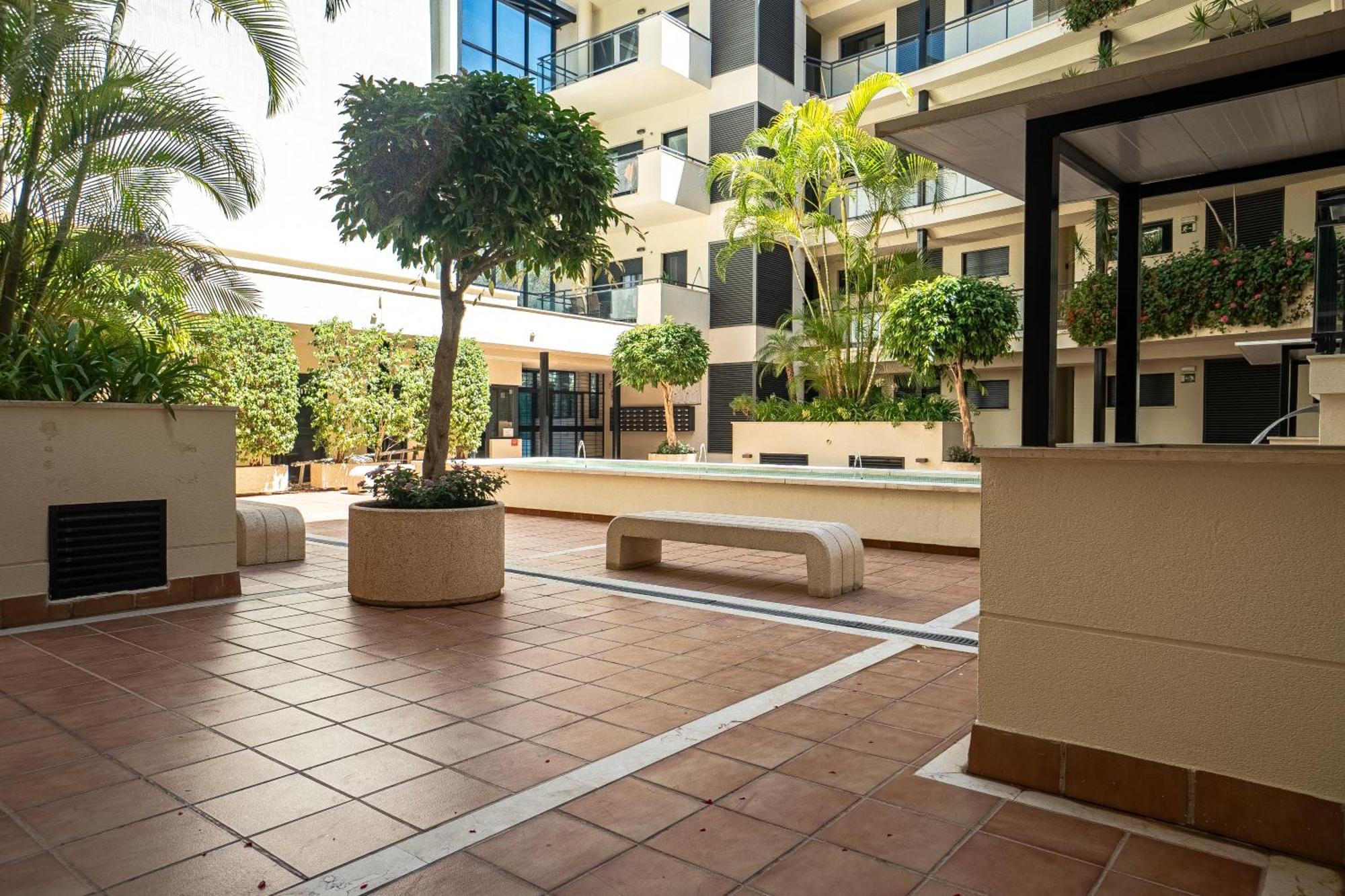 Hello Cosmo Apartment Estepona Exterior photo